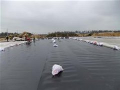广东沿海高速防渗土工膜应用案例应用
